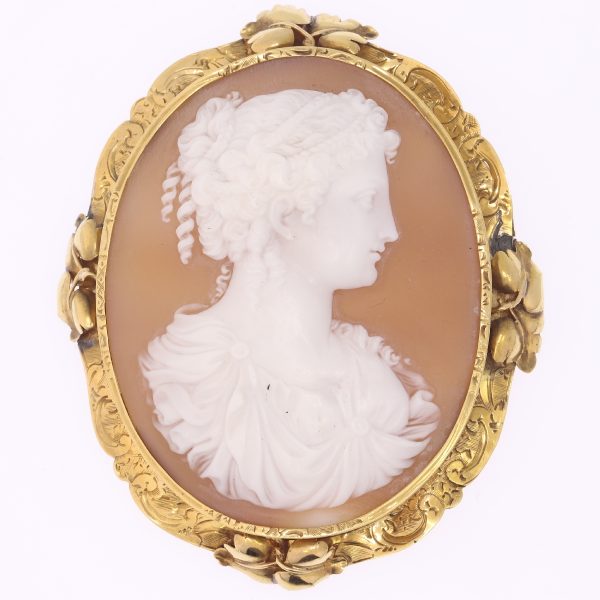 Antique Victorian Shell Cameo 18ct Yellow Gold Brooch