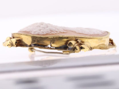Antique Victorian Shell Cameo 18ct Yellow Gold Brooch