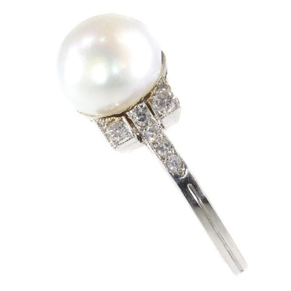 Antique Art Deco Ring with Large Pearl and Diamonds