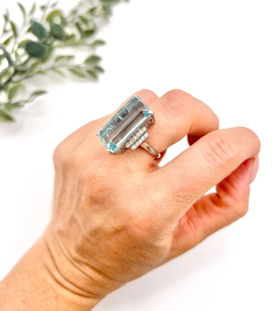 Vintage 25.66ct Aquamarine and Diamond Cocktail Ring
