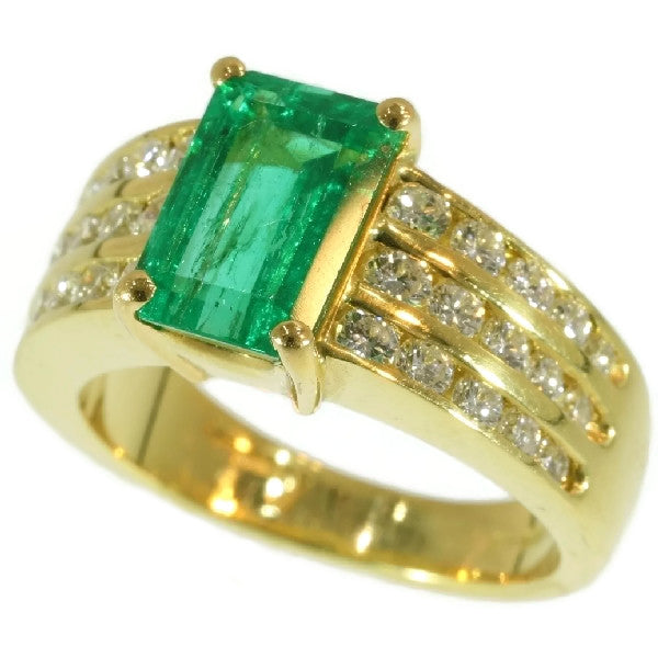 Vintage Kutchinsky 2.33 Carat Natural Emerald and Diamond 18 Carat Yellow Gold Ring