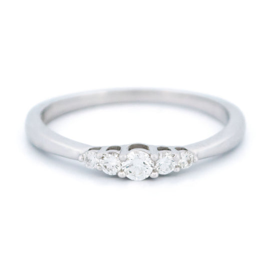 A graduated five stone diamond ring in white gold