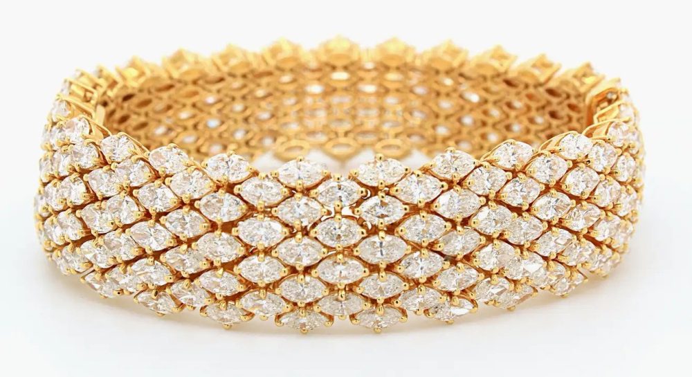 DeLaneau 35cts Diamond Watch in 18ct Yellow Gold