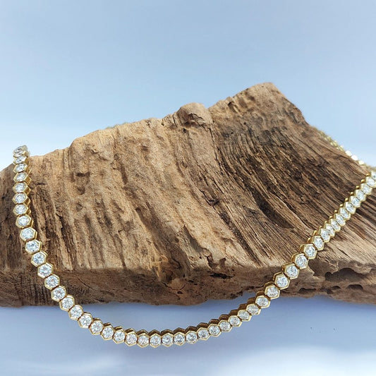14.20ct Diamond Line Tennis Necklace, Yellow gold