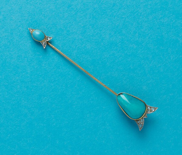 Art Deco Gold Jabot Pin with Turquoise and Diamonds; jabot pin in the shape of an arrow set with large cabochon cut turquoises and rose cut diamonds, Circa 1920
