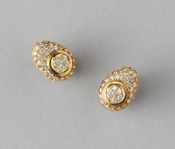 Diamond Cluster Stud Earrings in 18ct Yellow Gold; egg-shaped earrings fully set with 2.00cts brilliant cut diamonds with a double gold circle on each