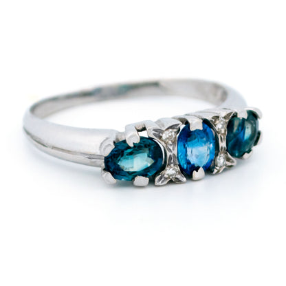 Modern 14 Carat White Gold Sapphire and Diamond Ring, 1.10 Carats