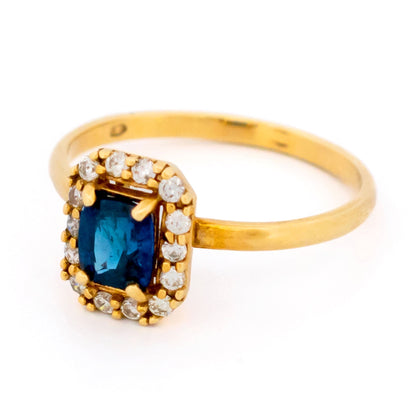 14 Carat Yellow Gold Cushion-Cut Sapphire and Diamond Cluster Ring