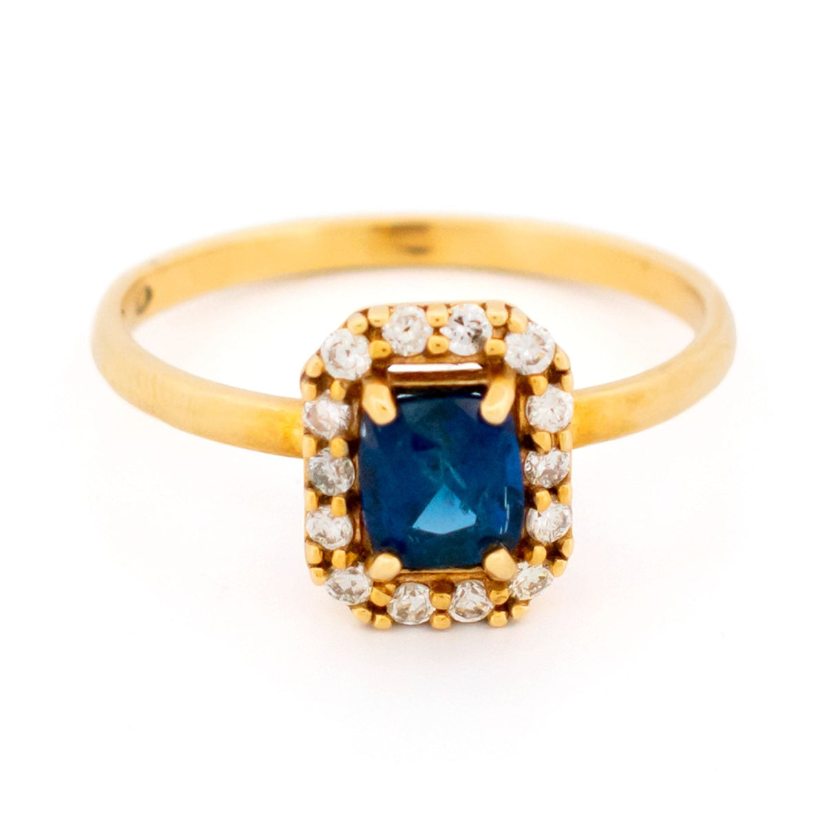 14 Carat Yellow Gold Cushion-Cut Sapphire and Diamond Cluster Ring