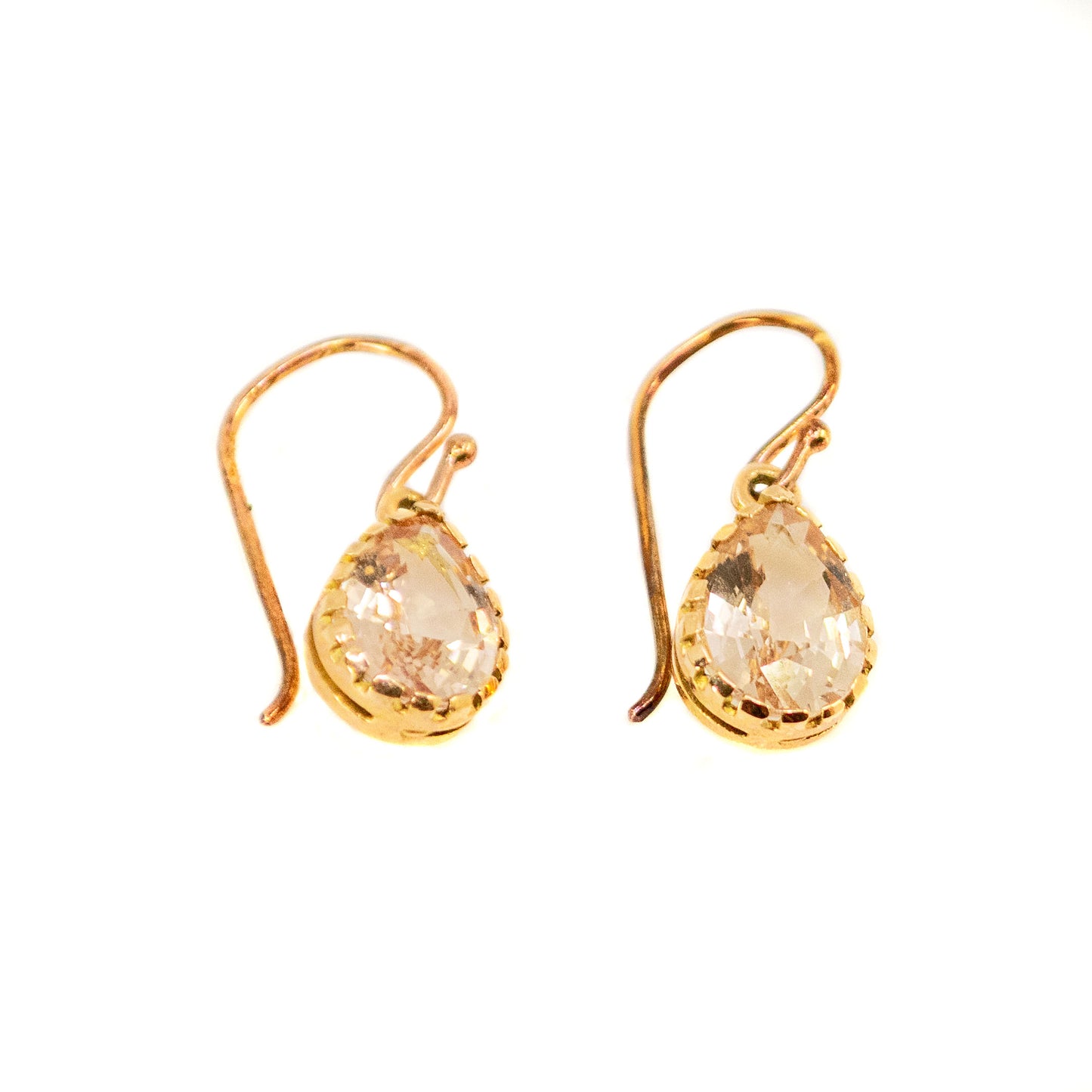 Contemporary 14 Carat Yellow Gold Morganite Drop Earrings