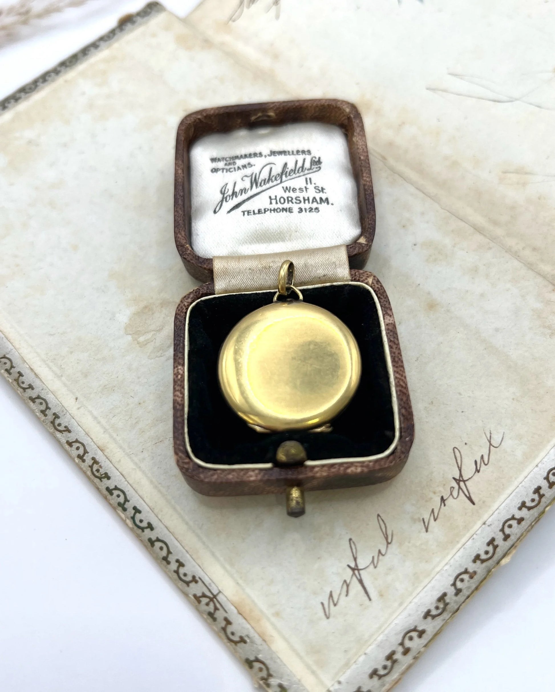 Antique 15ct Yellow Gold, Edwardian era Greek Key White Enamel Round Locket