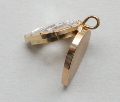 Bell and Bird 3.13ct Old Cut Pear Shaped Diamond Set 18ct Gold Locket