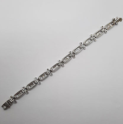 Art Deco Diamond Bracelet in Platinum, 5.70 carat total