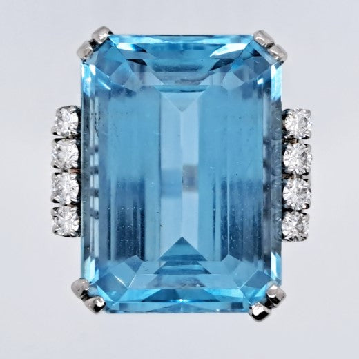 Vintage 1940s Retro 27cts Aquamarine and Diamond Cocktail Ring in Platinum