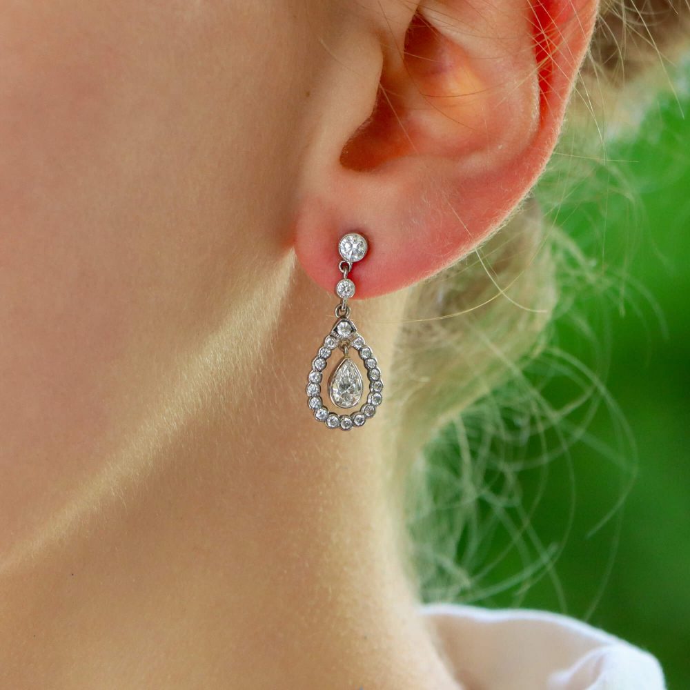 1.52ct Pear Cut Diamond Cluster Garland Drop Earrings