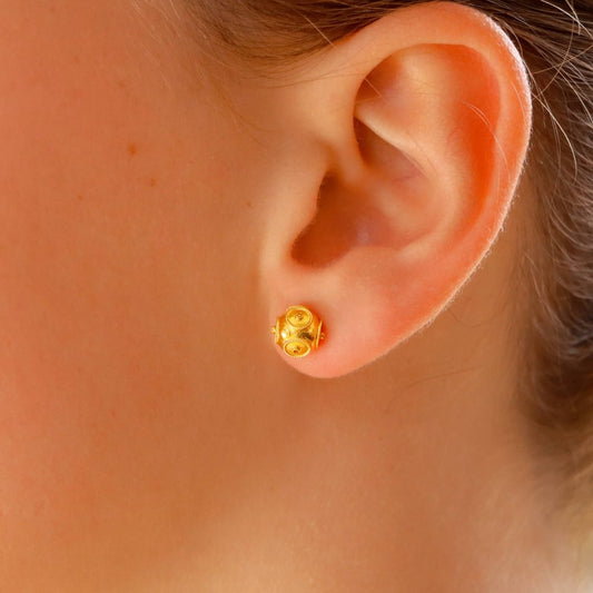 Etruscan-Style Ord Stud Earrings In 18 Carat Yellow Gold