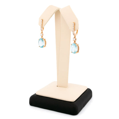 Contemporary 14 Carat Yellow Gold Aquamarine and Diamond Drop Earrings
