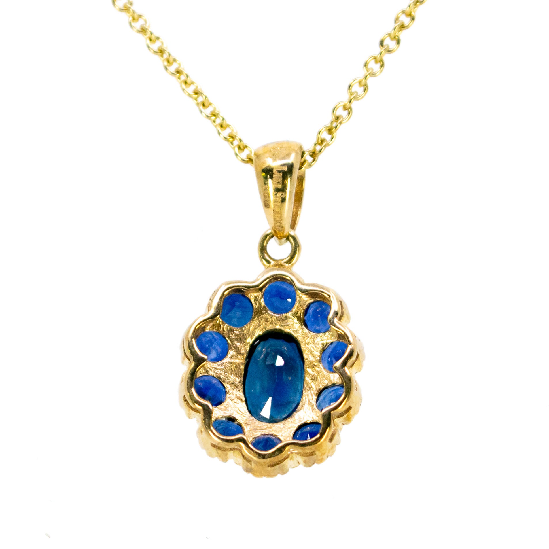 Modern 14 Carat Yellow Gold Sapphire Oval Cluster Pendant, 1.50 Carats