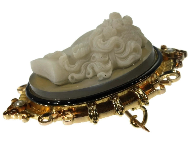 Antique Victorian French Hard Stone Cameo Brooch in Elegant Enamelled Mounting
