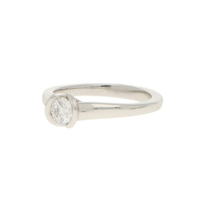 Modern 0.33ct Diamond Solitaire Engagement Ring in Platinum, single stone diamond in beautifully hand crafted setting, E/F colour and SI2 clarity. London hallmarks, Circa 2015