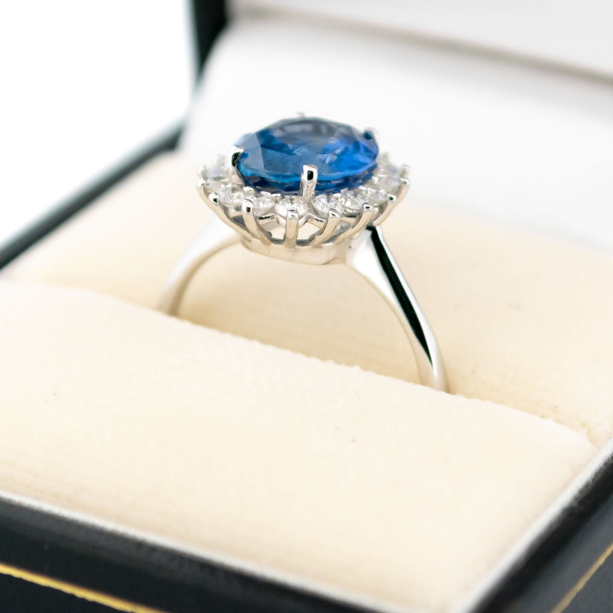 18 Carat White Gold Sapphire and Diamond Oval Cluster Ring, 3.02 Carats
