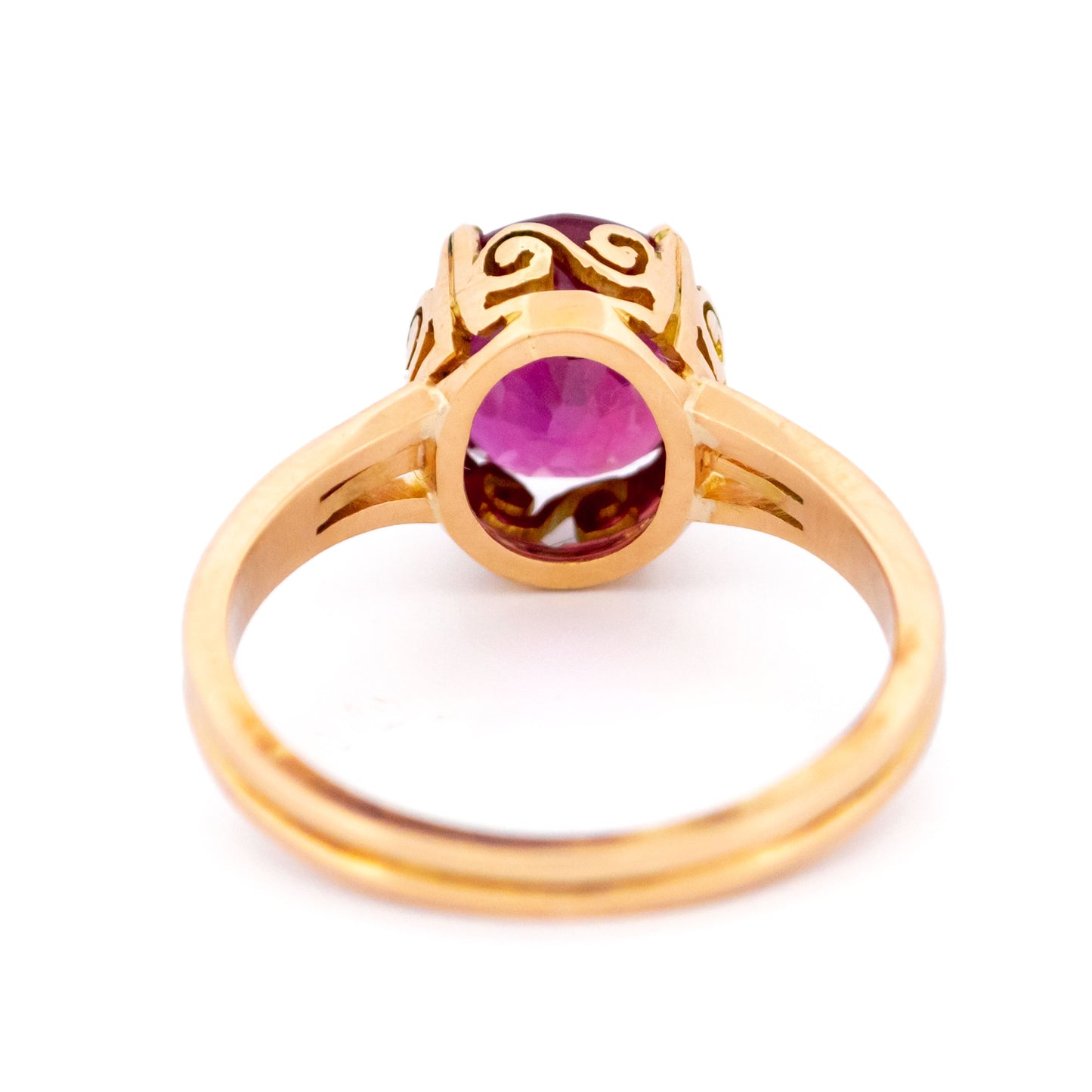 14 Carat Yellow Gold Oval Ruby Solitaire Ring, 3.06 Carats