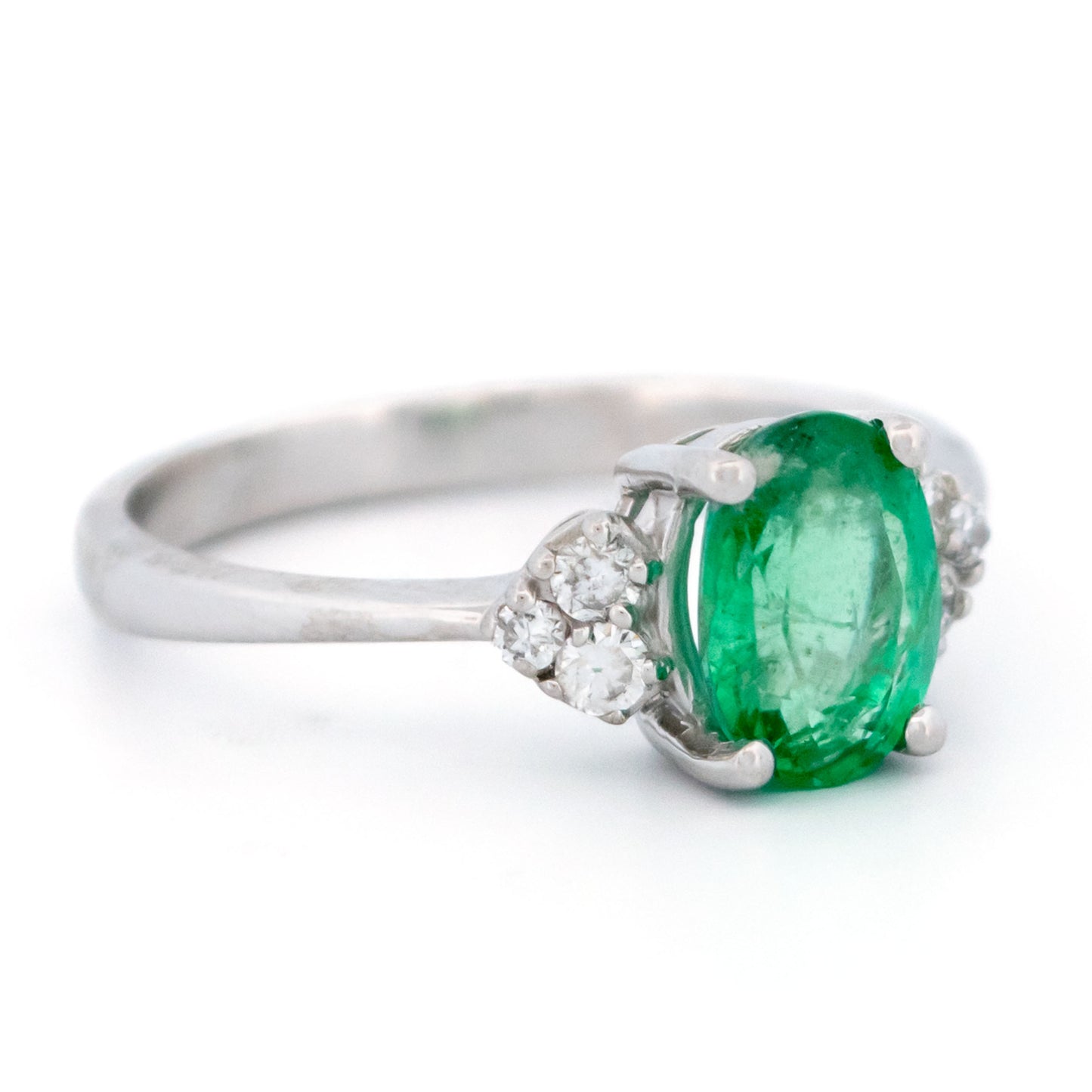 Contemporary 18 Carat White Gold Emerald and Diamond Ring, 1.30 Carats