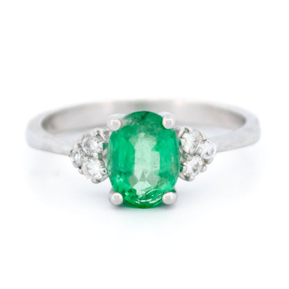 Contemporary 18 Carat White Gold Emerald and Diamond Ring, 1.30 Carats