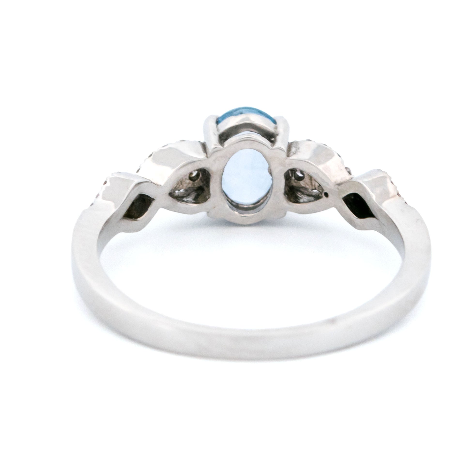 14 Carat White Gold Sapphire and Diamond Ring, 0.90 Carat