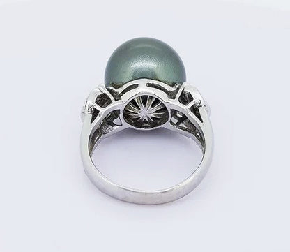Grey South Sea Pearl and Diamond Ring, in 18ct white gold.