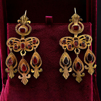 Antique Georgian Rococo Table Cut Red Paste and Yellow Gold Bow Chandelier Drop Earrings, Circa late 1600s/early 1700s