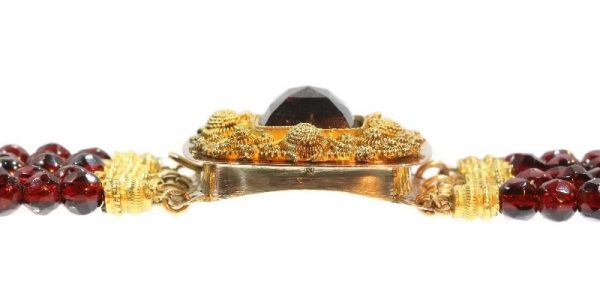 Antique Victorian Gold Filigree Garnet Necklace