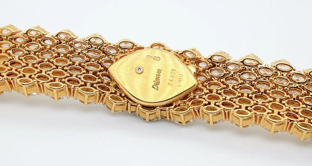 18ct Yellow Gold and Diamond Cocktail Watch by DeLaneau, 35 carats