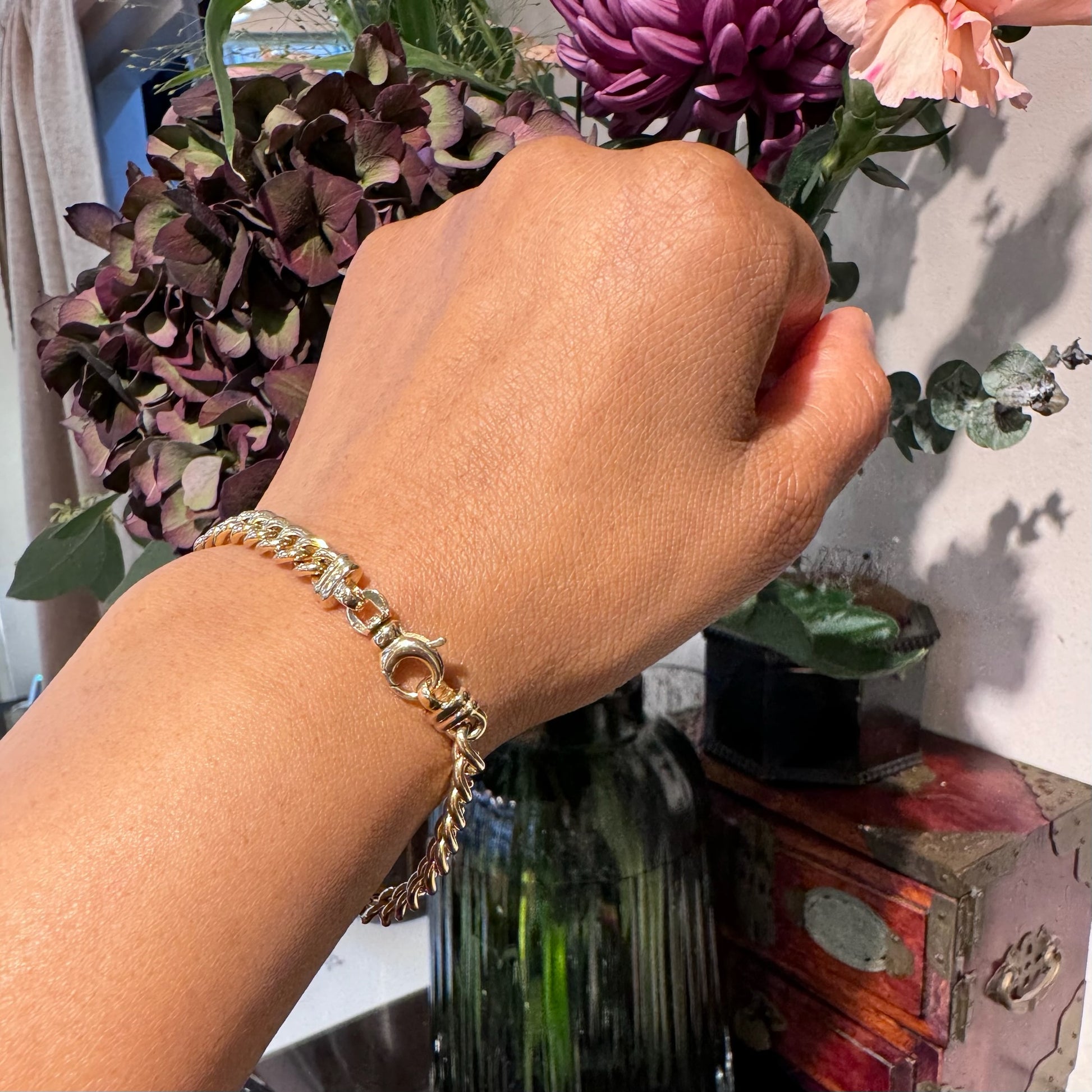 14k Yellow Gold Curb Link Bracelet 17000-9053