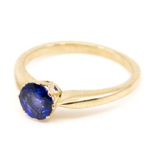 Vintage Sapphire Solitaire Engagement Ring