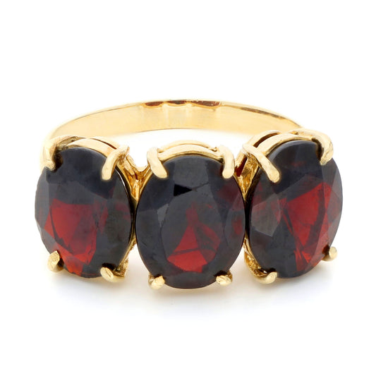 Vintage Italian 6.50ct Oval Garnet Three Stone Trilogy Ring in 18ct Gold