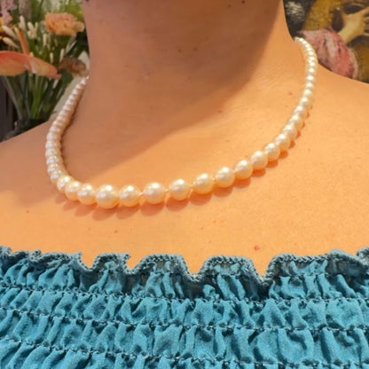18 Carat Pearl "Classic Single-Strand Pearl" Necklace