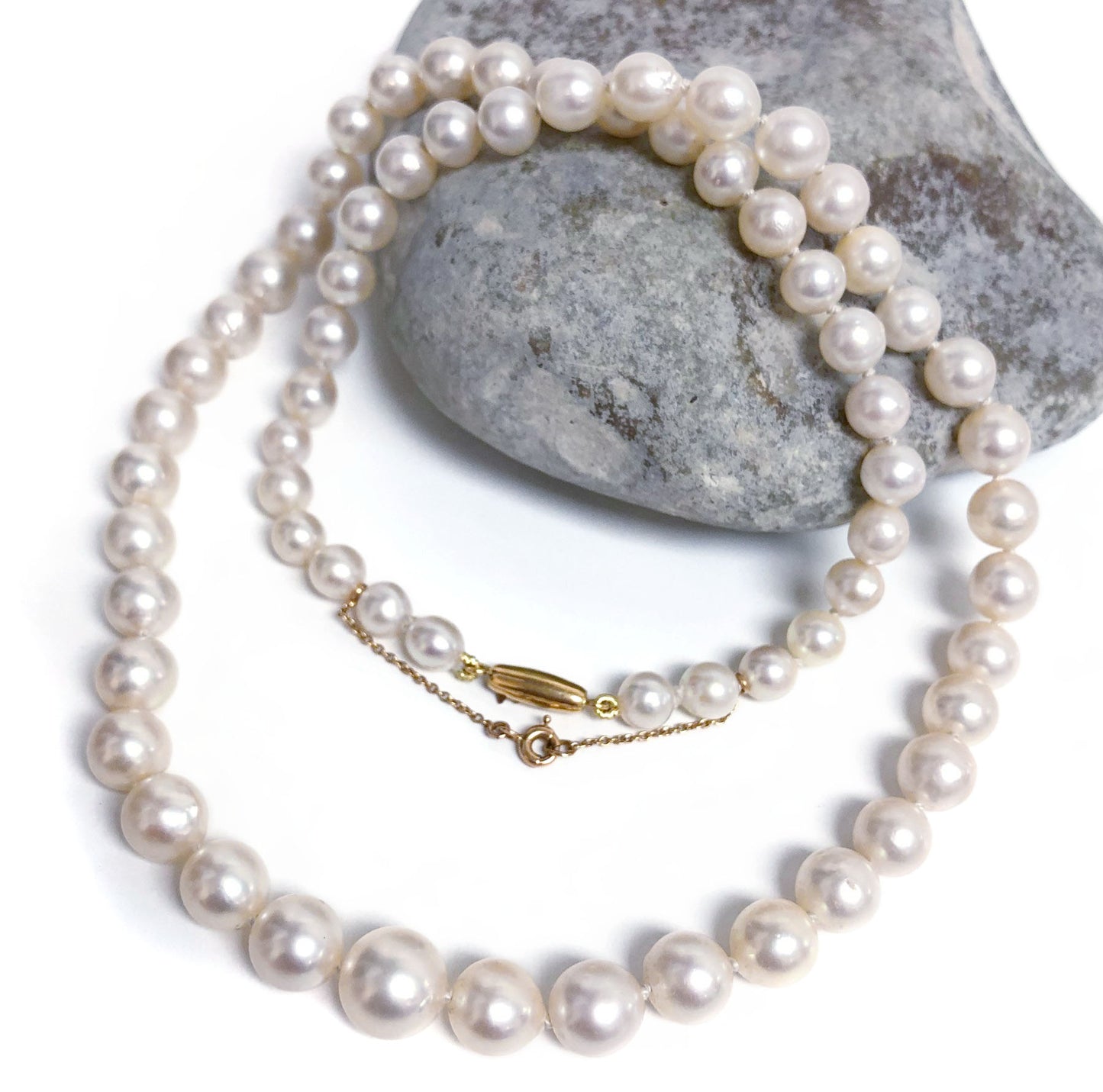 18 Carat Pearl "Classic Single-Strand Pearl" Necklace