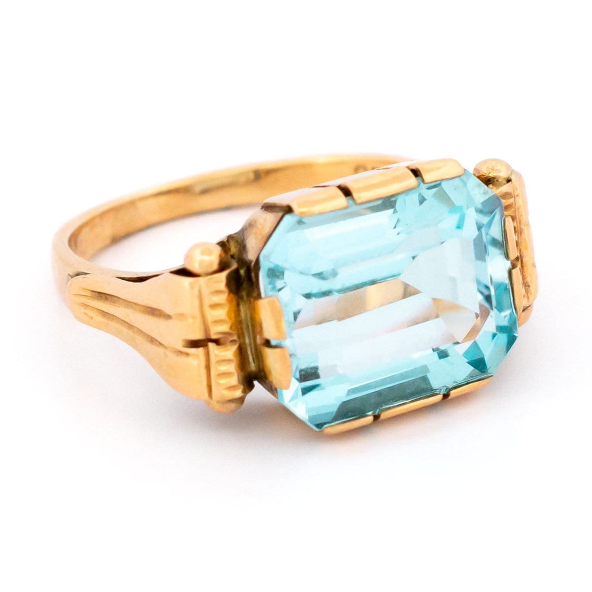 Vintage 14 Carat Yellow Gold Blue Topaz Tank Ring, 7.00 Carats