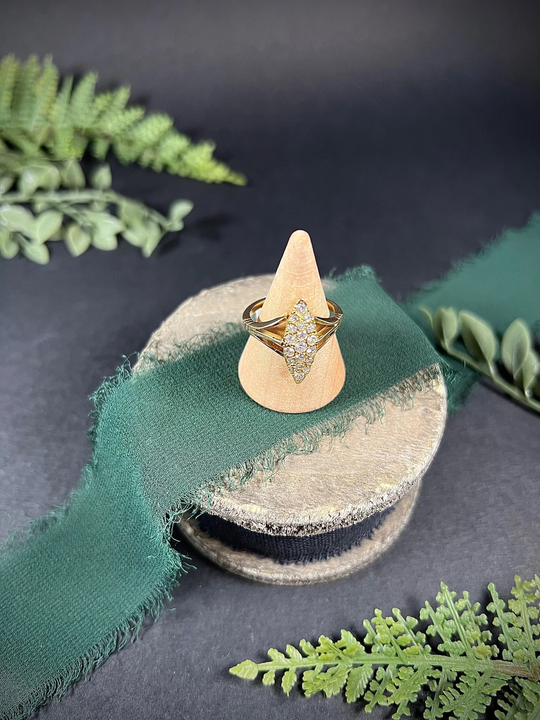 Victorian 18 Carat Yellow Gold Diamond Navette/Marquise Ring, Circa 1880