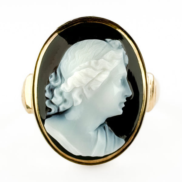 Late Victorian Antique Banded Agate Cameo Ring