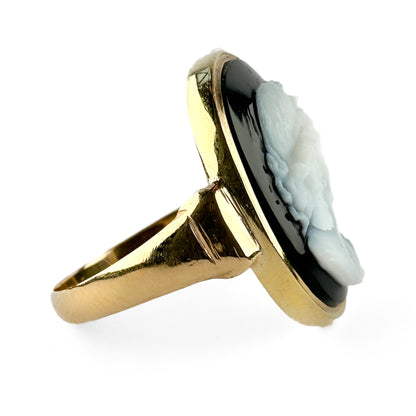 Late Victorian Antique Banded Agate Cameo Ring