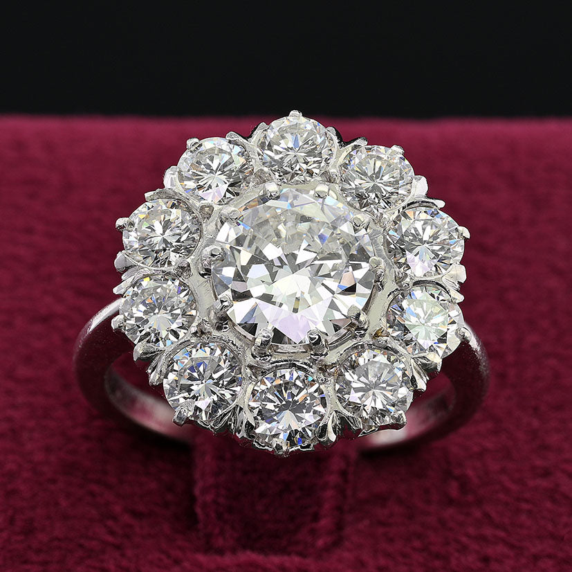 Late Art Deco Certified D VS 1.35ct Diamond Daisy Cluster Engagement Ring in Platinum, 3.19 carat total