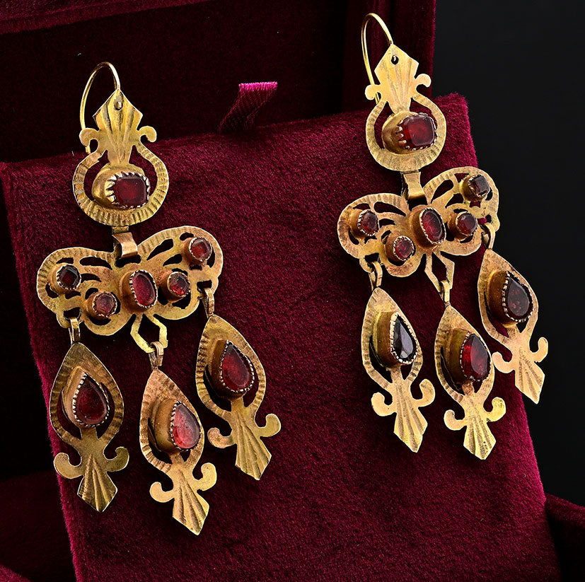 Antique Georgian Rococo Table Cut Red Paste and Yellow Gold Bow Chandelier Drop Earrings, Circa late 1600s/early 1700s