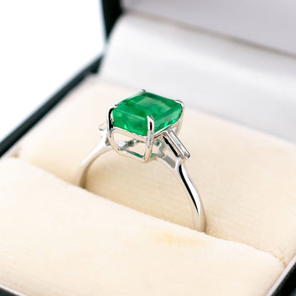 Vintage 14 Carat White Gold, Zambian Emerald and Diamond Ring with Certificate, 2.20 Carats