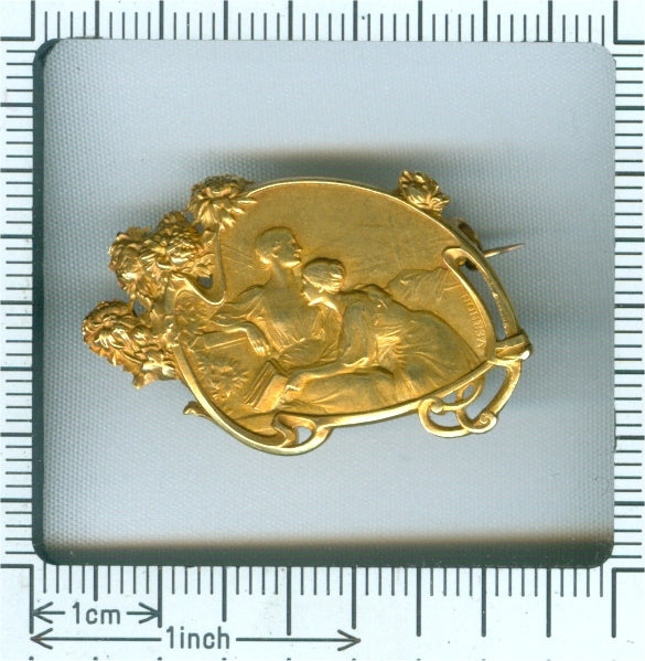 Antique Art Nouveau Vernon 18ct Gold Brooch Depicting Friendship Between Two Women