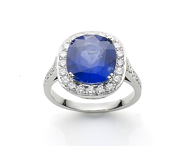 Sapphire and Diamond Cluster Ring, 6.71 carats