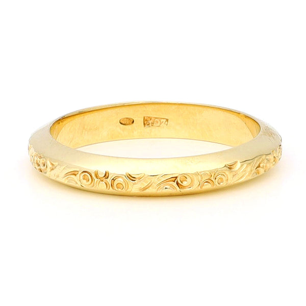 Vintage 14 Carat Yellow Gold Engraved Band