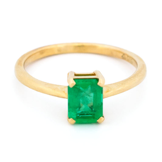 Emerald 14ct Solitaire Engagement Ring