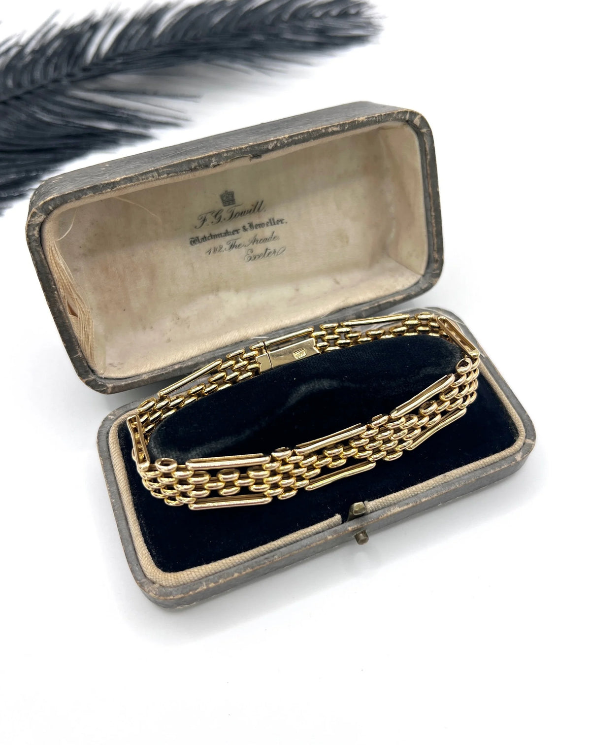 Antique Edwardian Gate Link Bracelet in 15ct Yellow Gold